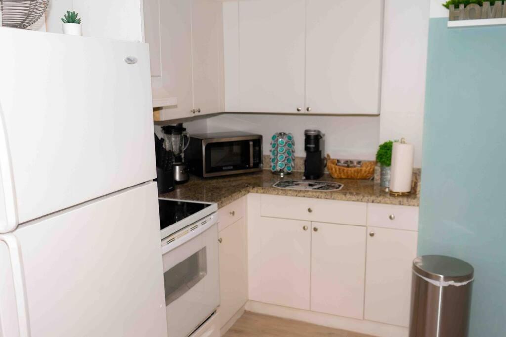 Newly Renovated Condo 5 Min From Airport Miami Exterior foto